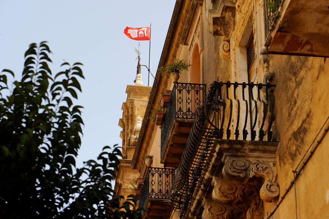 Il Cortile Del Marchese Beccadelli Panzió Sambuca di Sicilia Kültér fotó