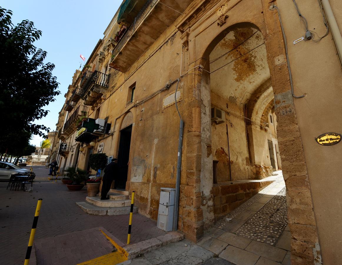 Il Cortile Del Marchese Beccadelli Panzió Sambuca di Sicilia Kültér fotó